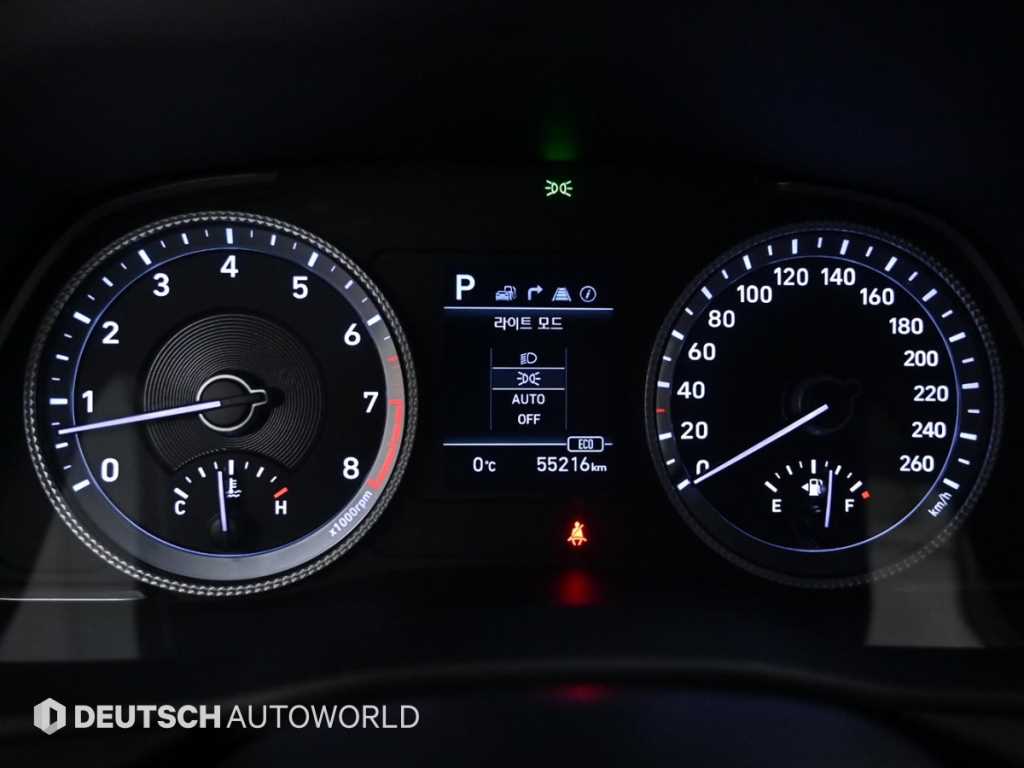 HYUNDAI Sonata - Vista 8