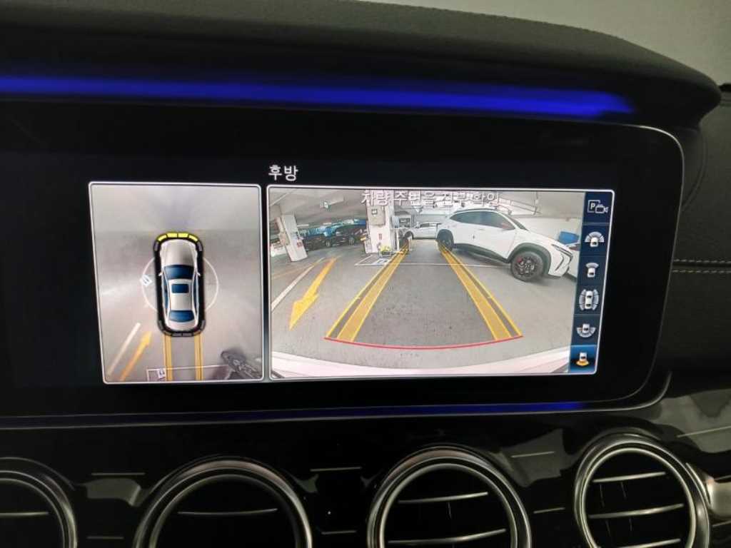 Mercedes Benz E class - Vista 12