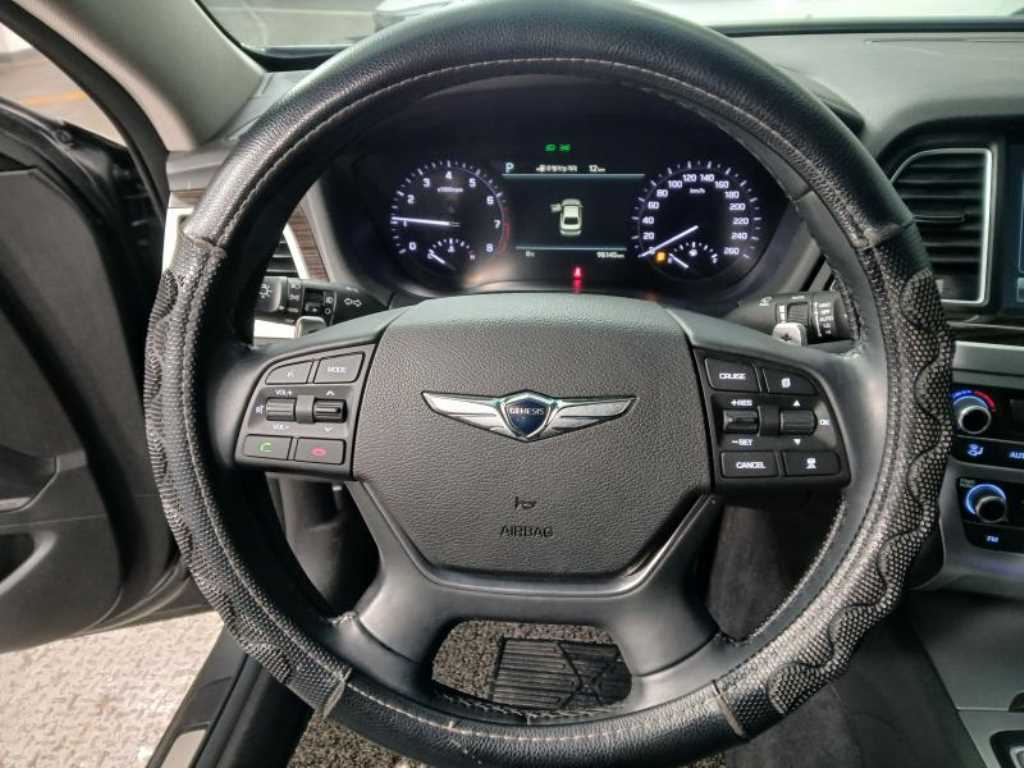 Genesis G80 - Vista 8