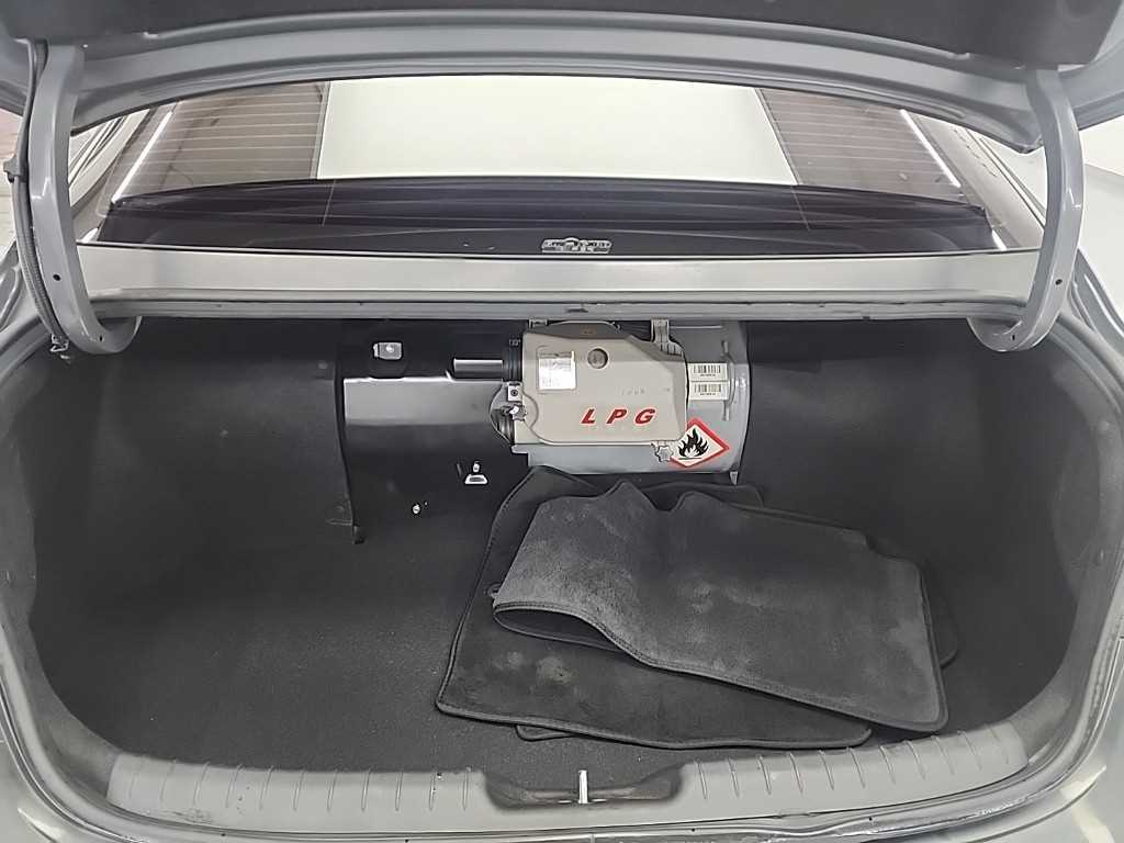 HYUNDAI Avante 2022 Gris - Importación desde Corea - HF Imports Iquique - Foto 18