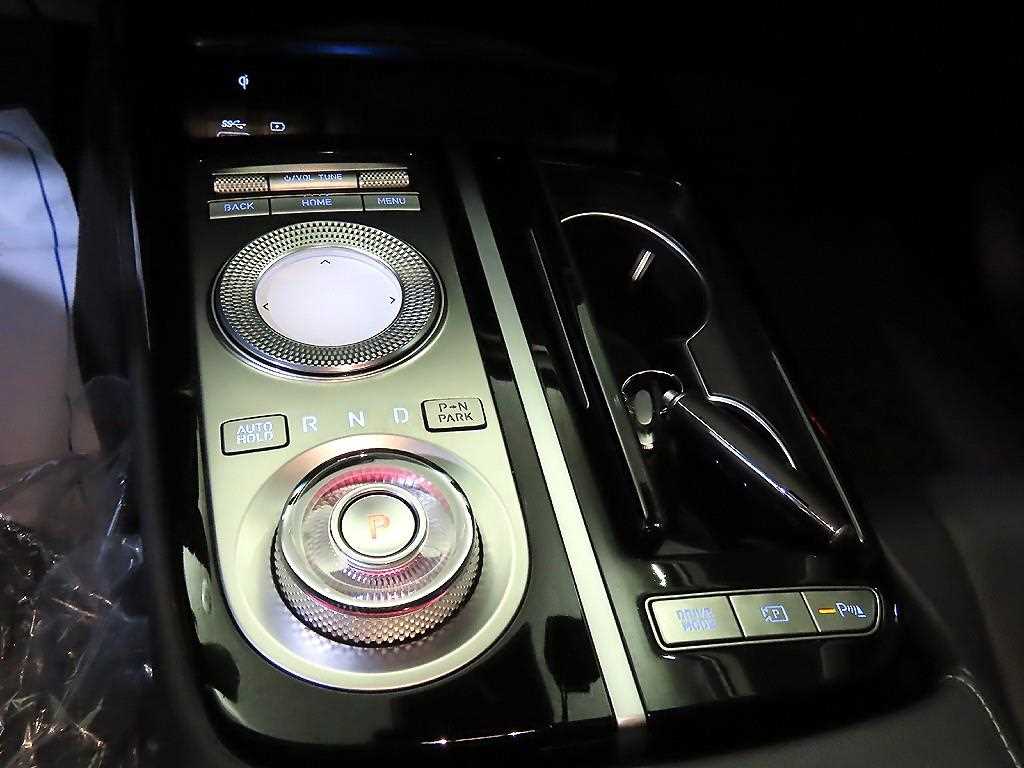 Genesis G80 - Vista 12