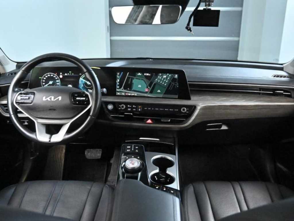 KIA K8 - Vista 7