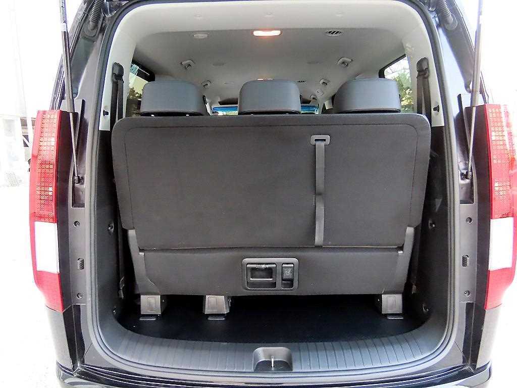 HYUNDAI Staria 2024 Negro - Importación desde Corea - HF Imports Iquique - Foto 18