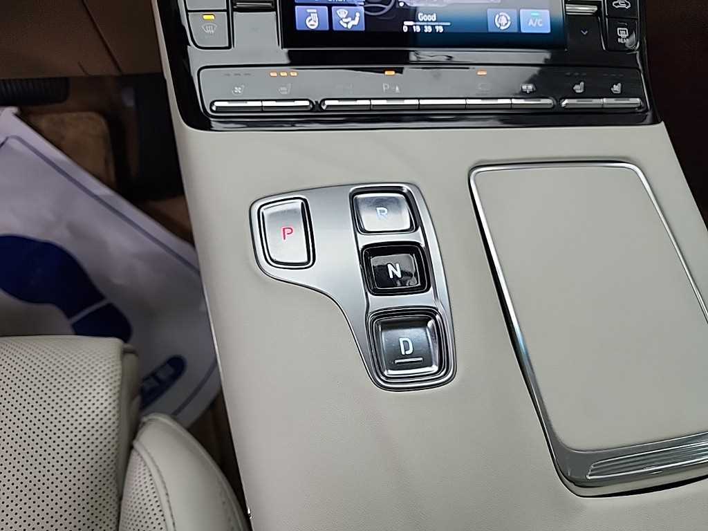 HYUNDAI Grandeur - Vista 8