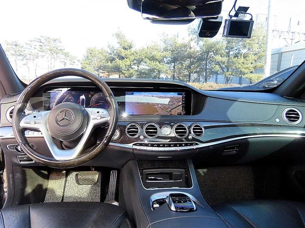 Mercedes Benz S Class - Vista 7