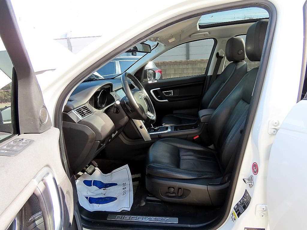 Land Rover Discovery Sports - Vista 5