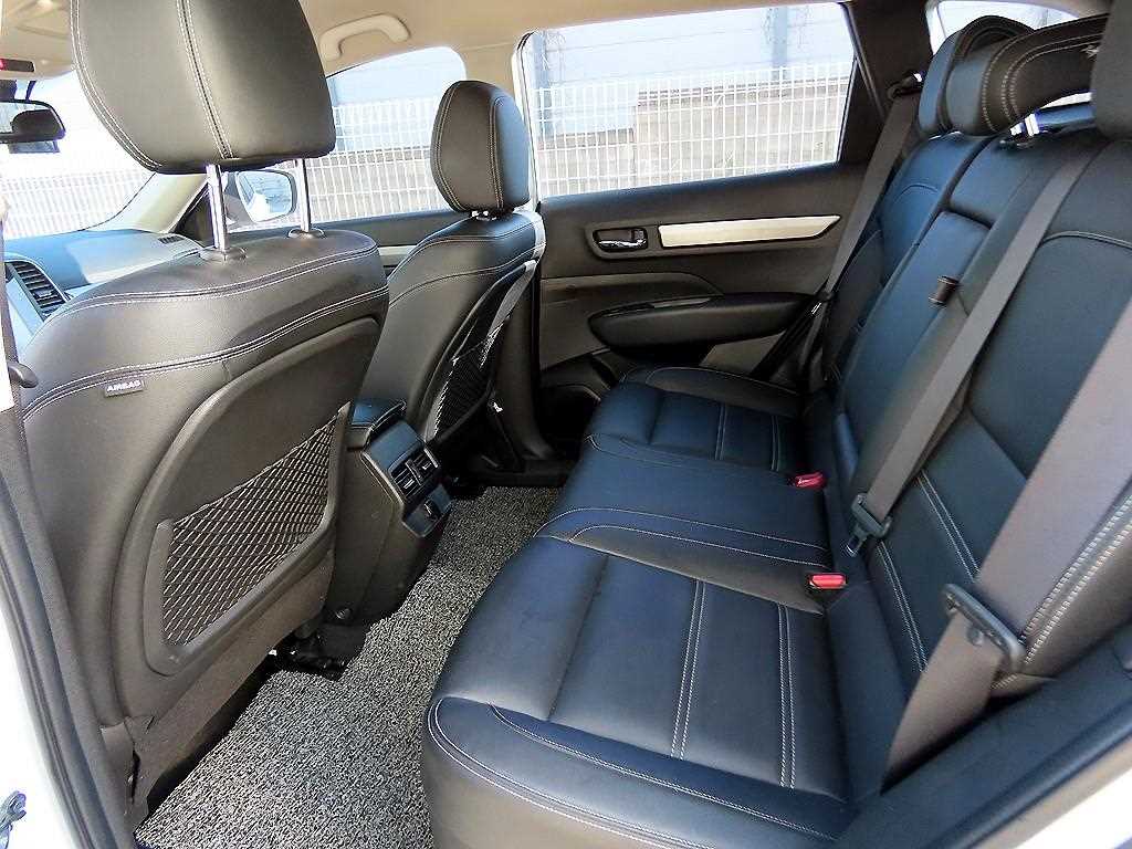 SAMSUNG QM6 - Vista 6