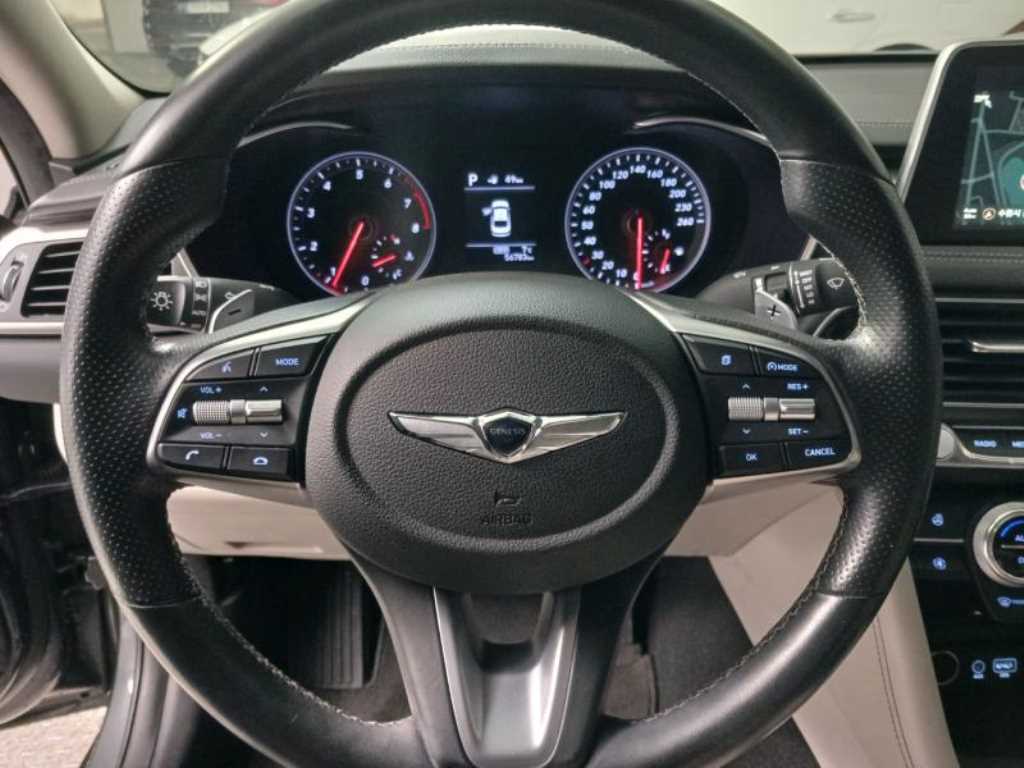 Genesis G70 - Vista 11