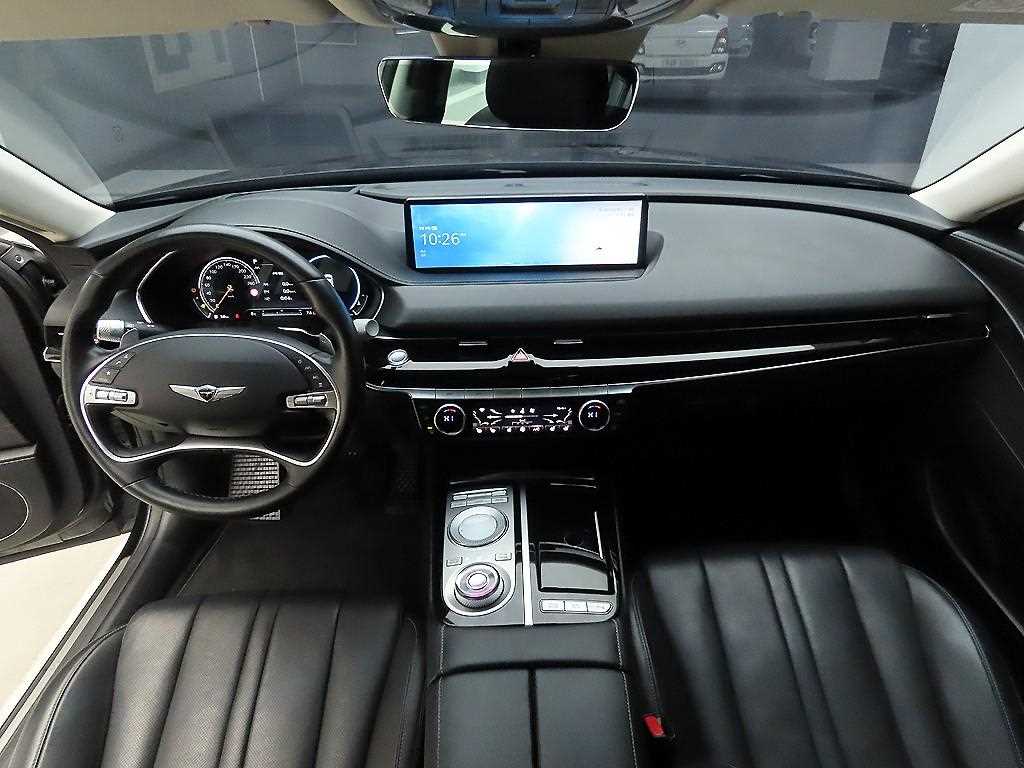 Genesis G80 - Vista 8