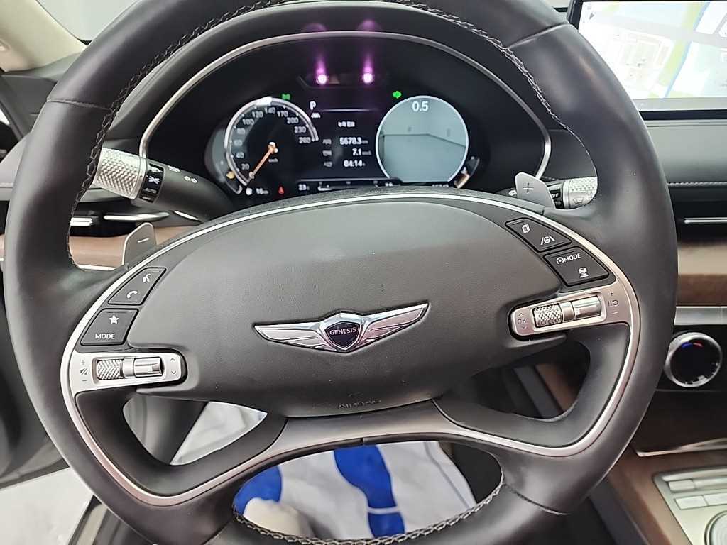 Genesis G80 - Vista 9