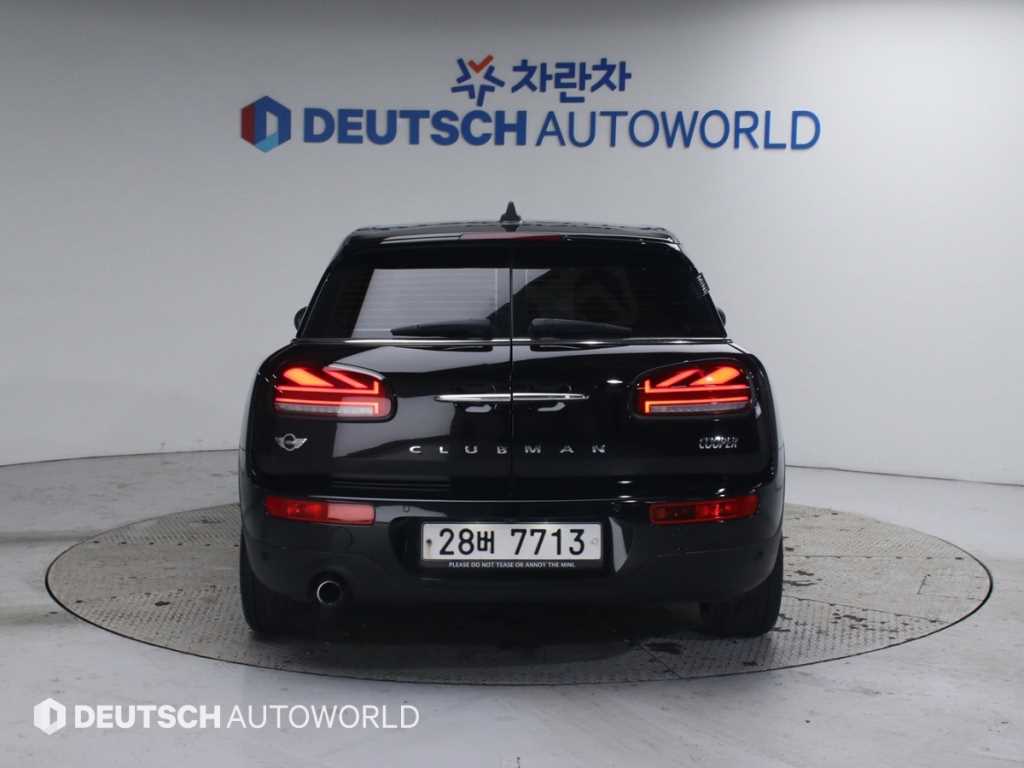 Mini Clubman - Vista 4