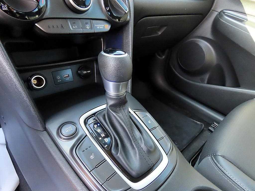 HYUNDAI Kona - Vista 11