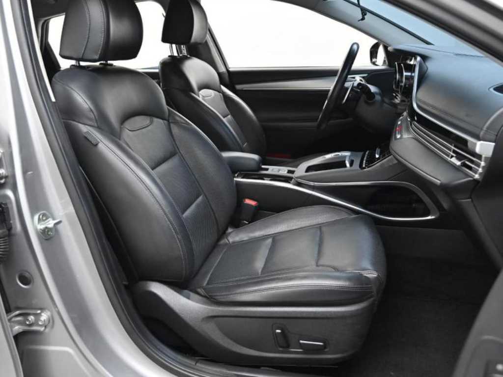 HYUNDAI Grandeur - Vista 8