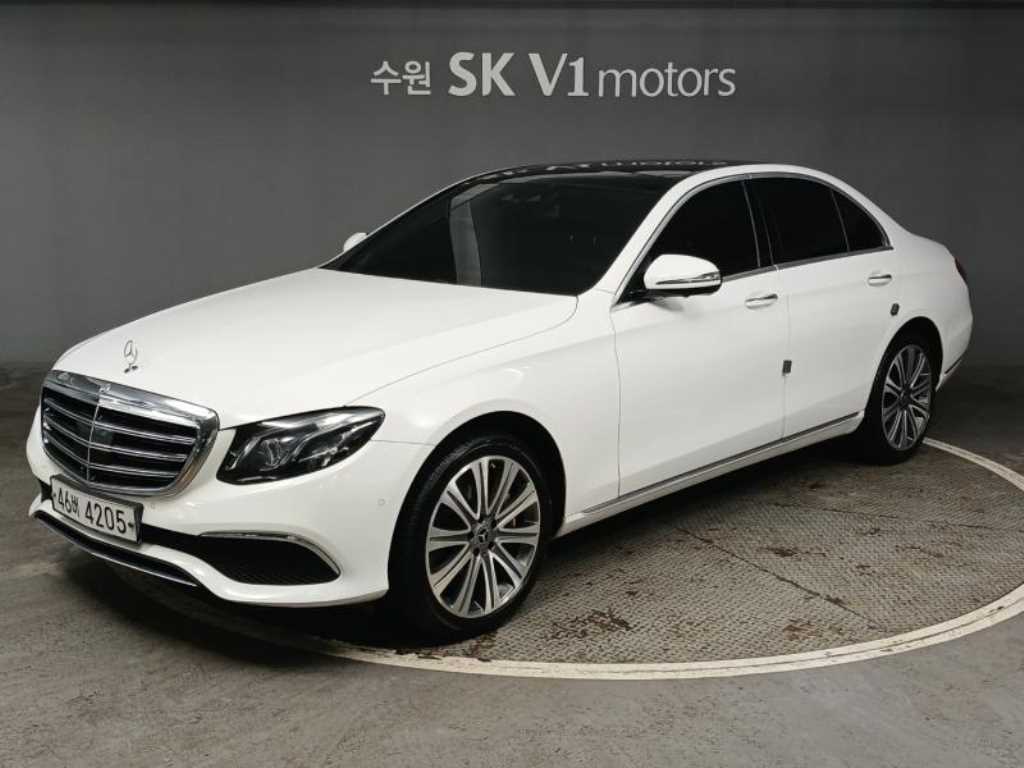 Mercedes Benz E class - Vista 2