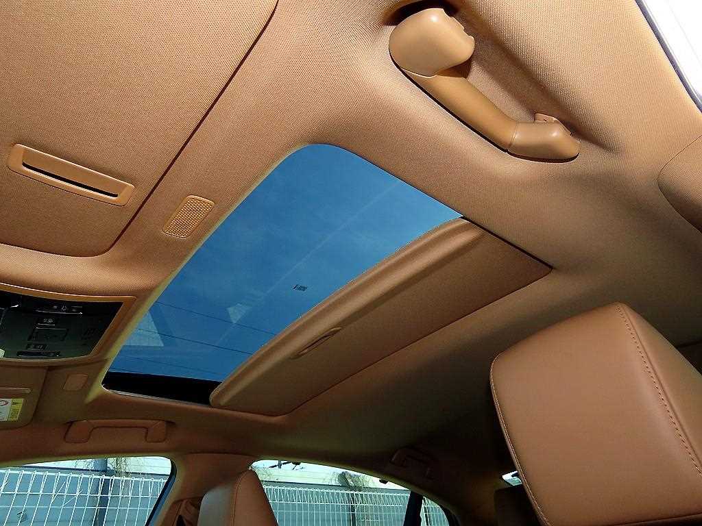 Lexus ES 2023 Plateado - Importación desde Corea - HF Imports Iquique - Foto 18