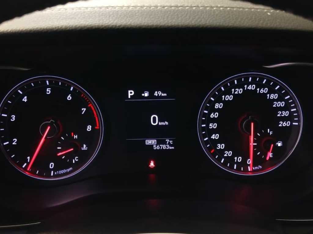 Genesis G70 - Vista 10