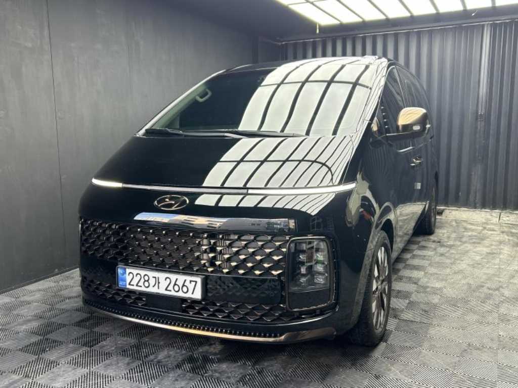 HYUNDAI Staria - Vista 3