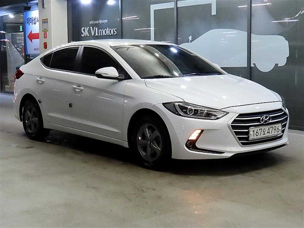 HYUNDAI Avante 2017 Blanco - Importación desde Corea - HF Imports Iquique - Foto 1