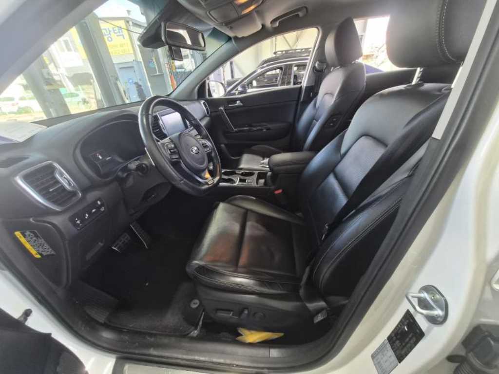 KIA Sportage - Vista 5