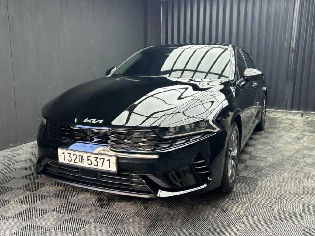 KIA K5 2023 Negro - Importación desde Corea - HF Imports Iquique - Foto 1