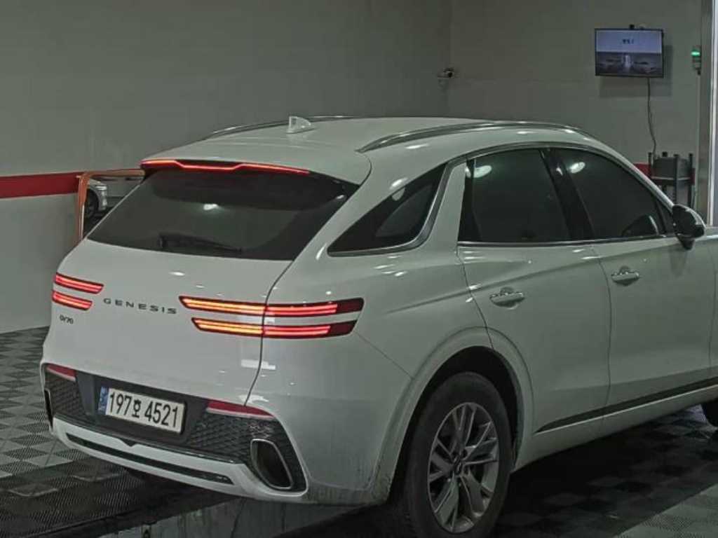 Genesis GV70 - Vista 2