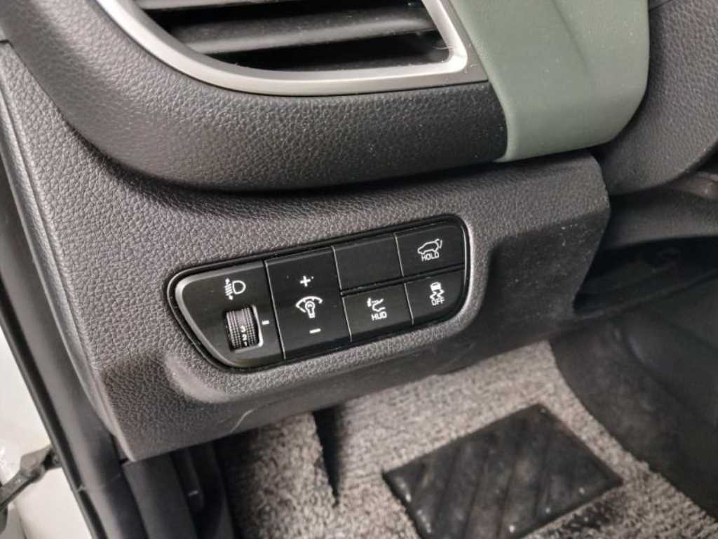 KIA Seltos - Vista 9