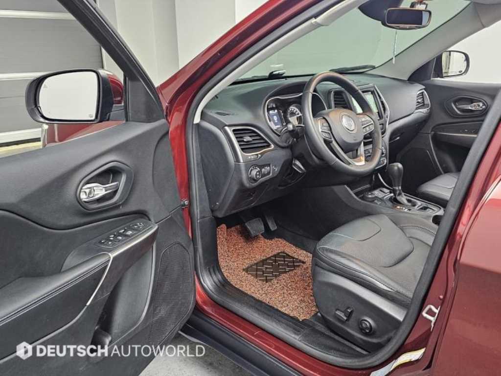 Jeep Cherokee - Vista 11