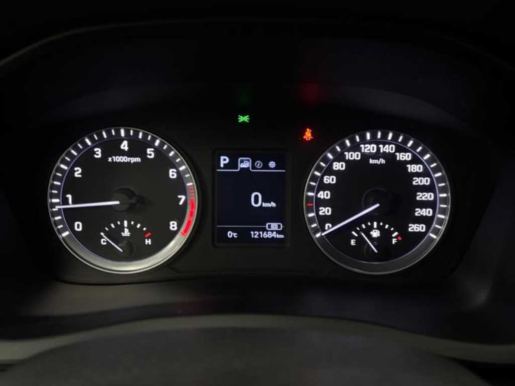 HYUNDAI Sonata - Vista 10