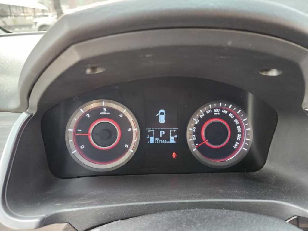 Ssangyong Korando - Vista 6