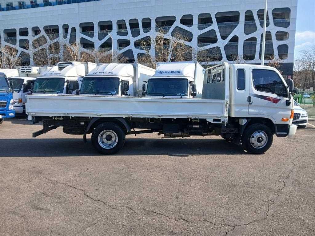 medium and large cargo Cargo 2014 Blanco - Importación desde Corea - HF Imports Iquique - Foto 1