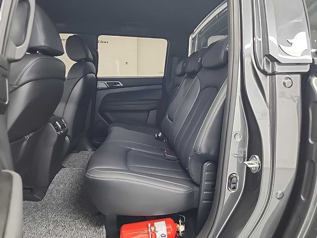 Ssangyong Musso - Vista 12