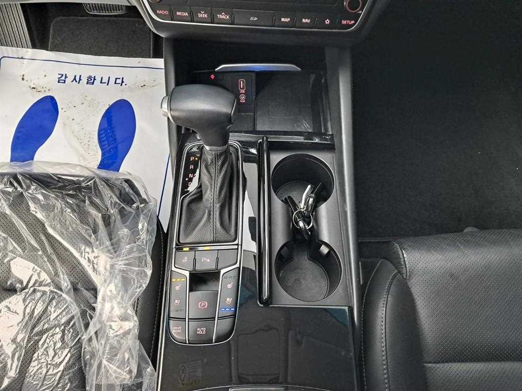 KIA K7 2017 Negro - Importación desde Corea - HF Imports Iquique - Foto 14