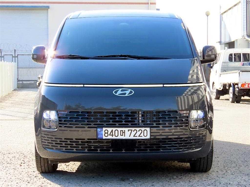 HYUNDAI Staria 2025 Gris - Importación desde Corea - HF Imports Iquique - Foto 1