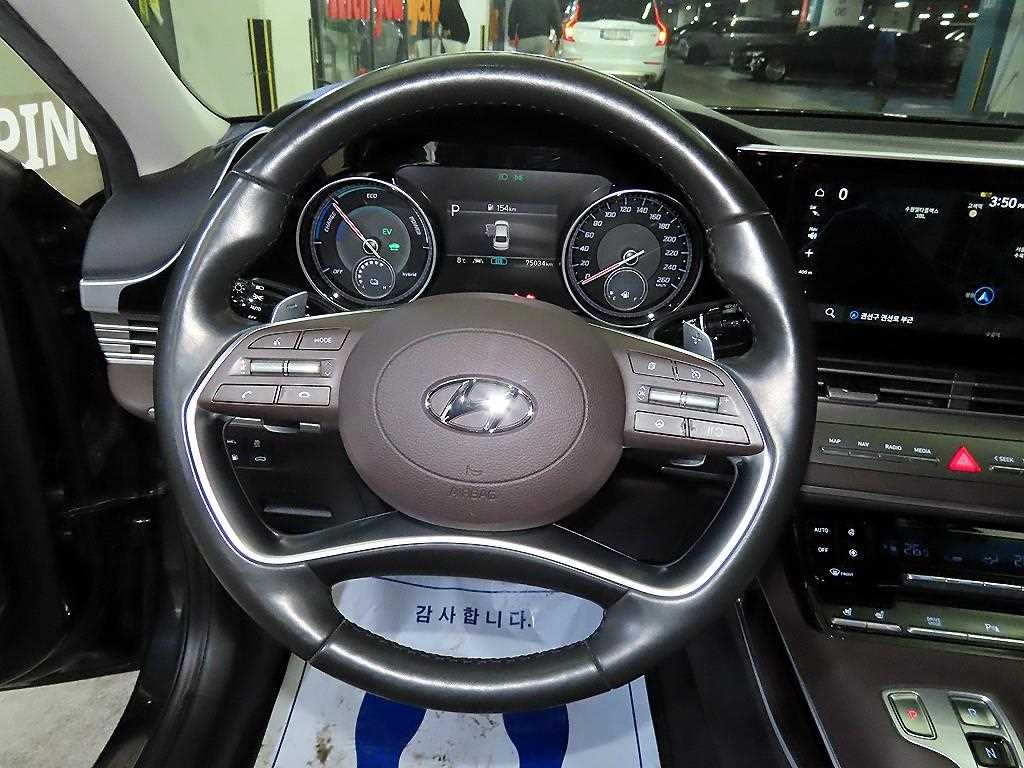 HYUNDAI Grandeur - Vista 8