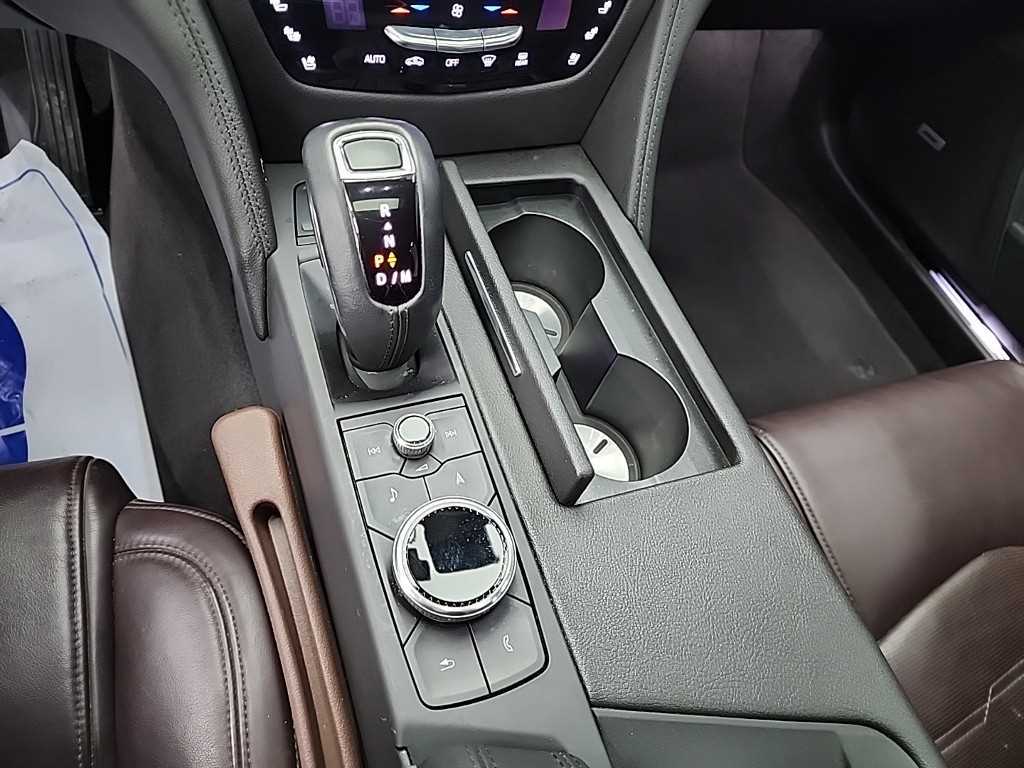 Cadillac CT6 - Vista 8