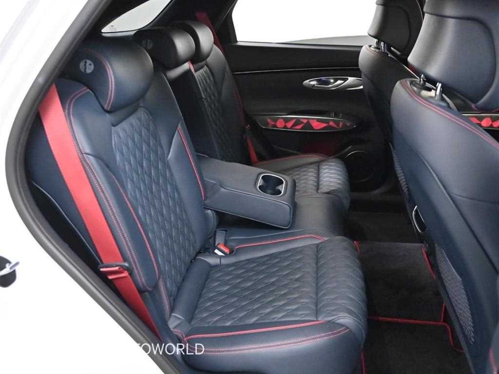 Genesis GV70 - Vista 12