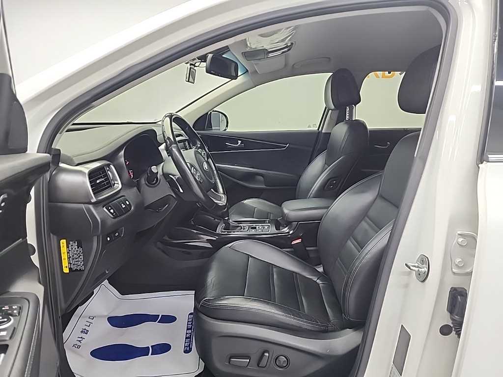 KIA Sorento - Vista 11