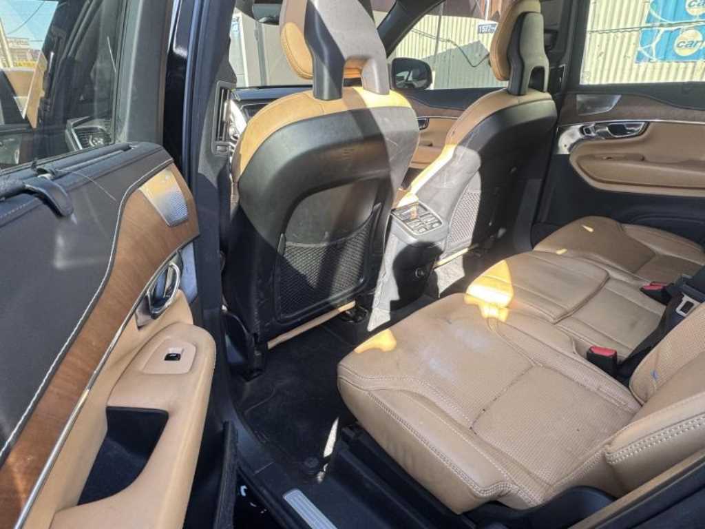 Volvo XC90 - Vista 5