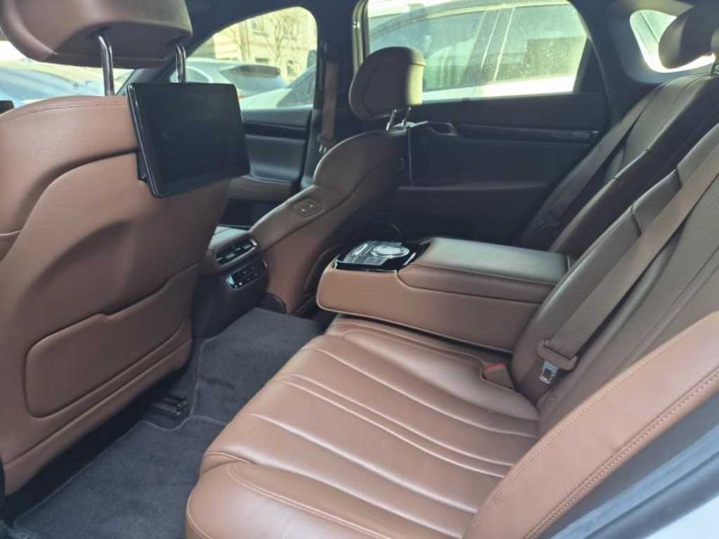 Genesis G80 - Vista 6