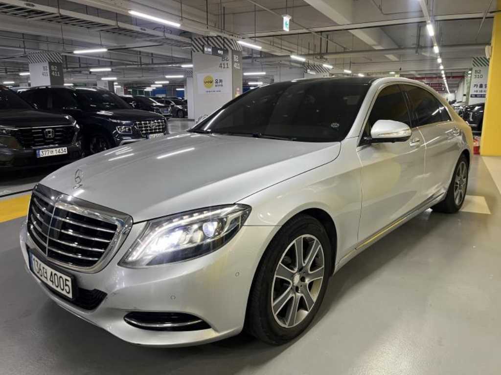 Mercedes Benz S Class - Vista 5