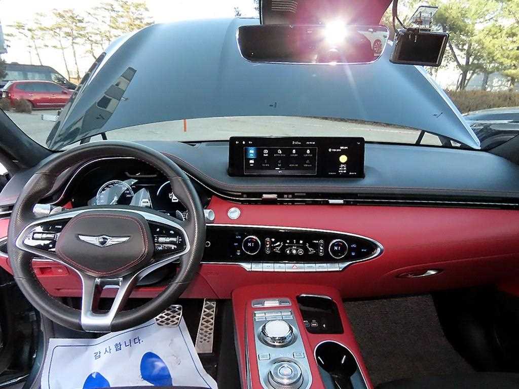 Genesis GV70 - Vista 7