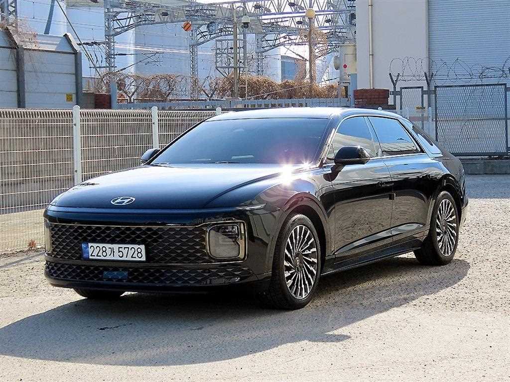 HYUNDAI Grandeur - Vista 2