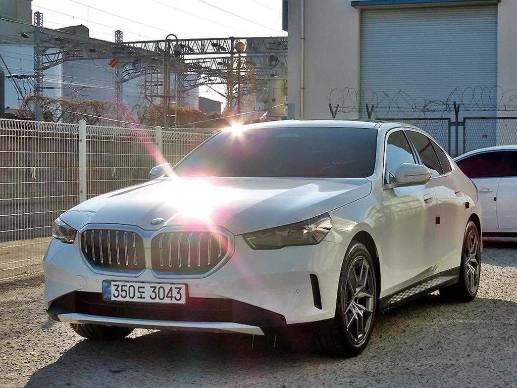 BMW 5 Series - Vista 2