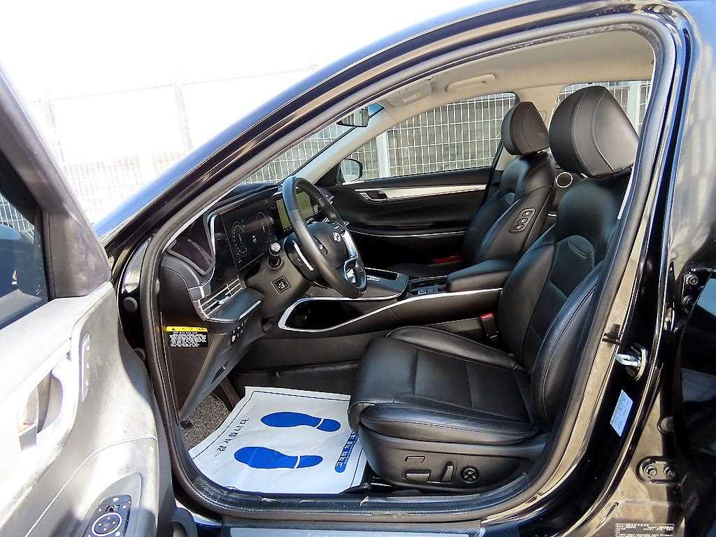 HYUNDAI Grandeur - Vista 5