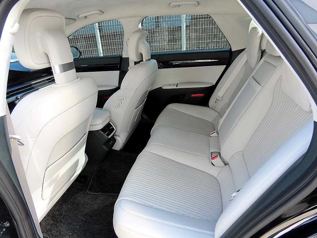 HYUNDAI Grandeur - Vista 6