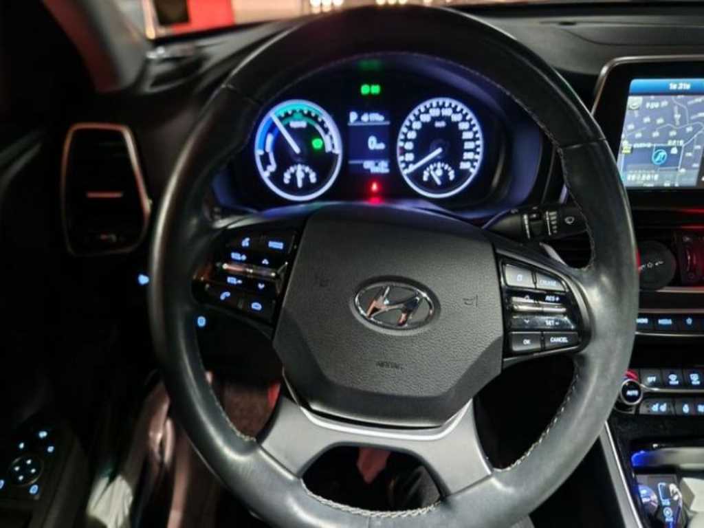 HYUNDAI Grandeur - Vista 12