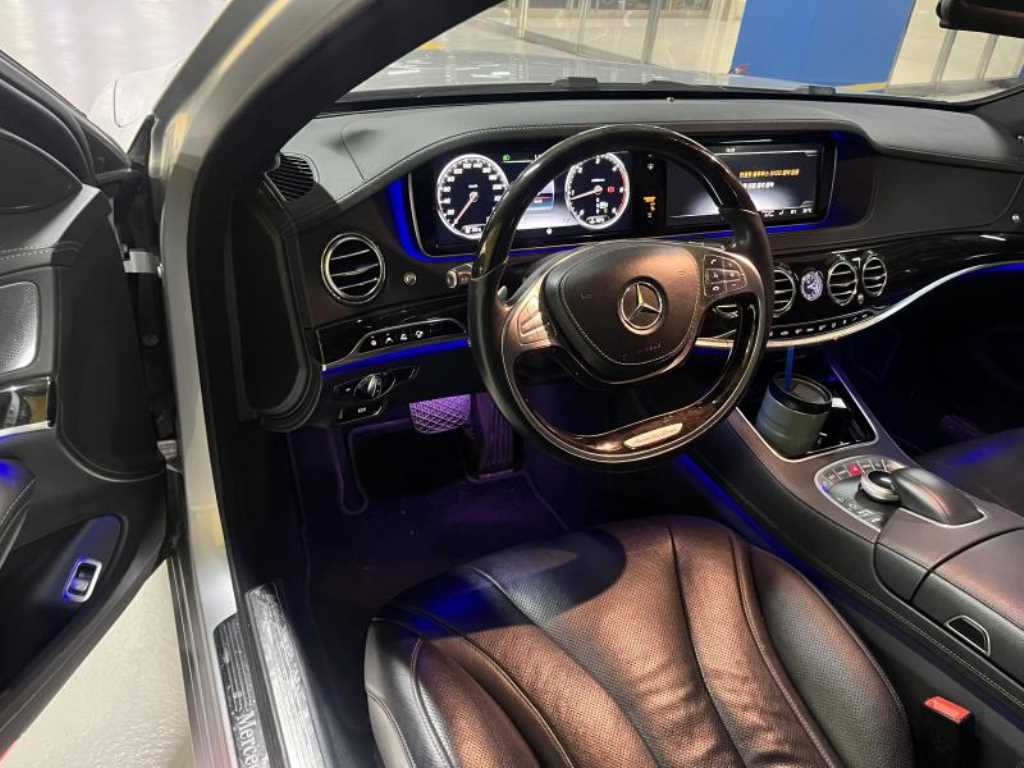 Mercedes Benz S Class - Vista 7