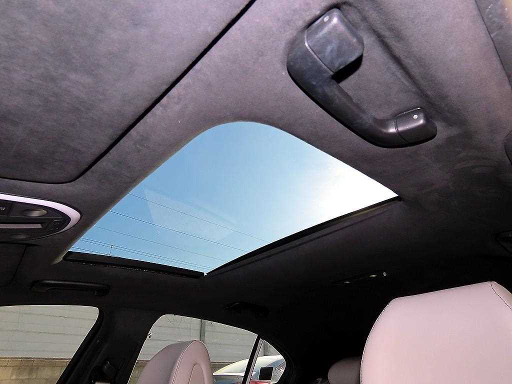 Genesis G70 2023 Verde - Importación desde Corea - HF Imports Iquique - Foto 16