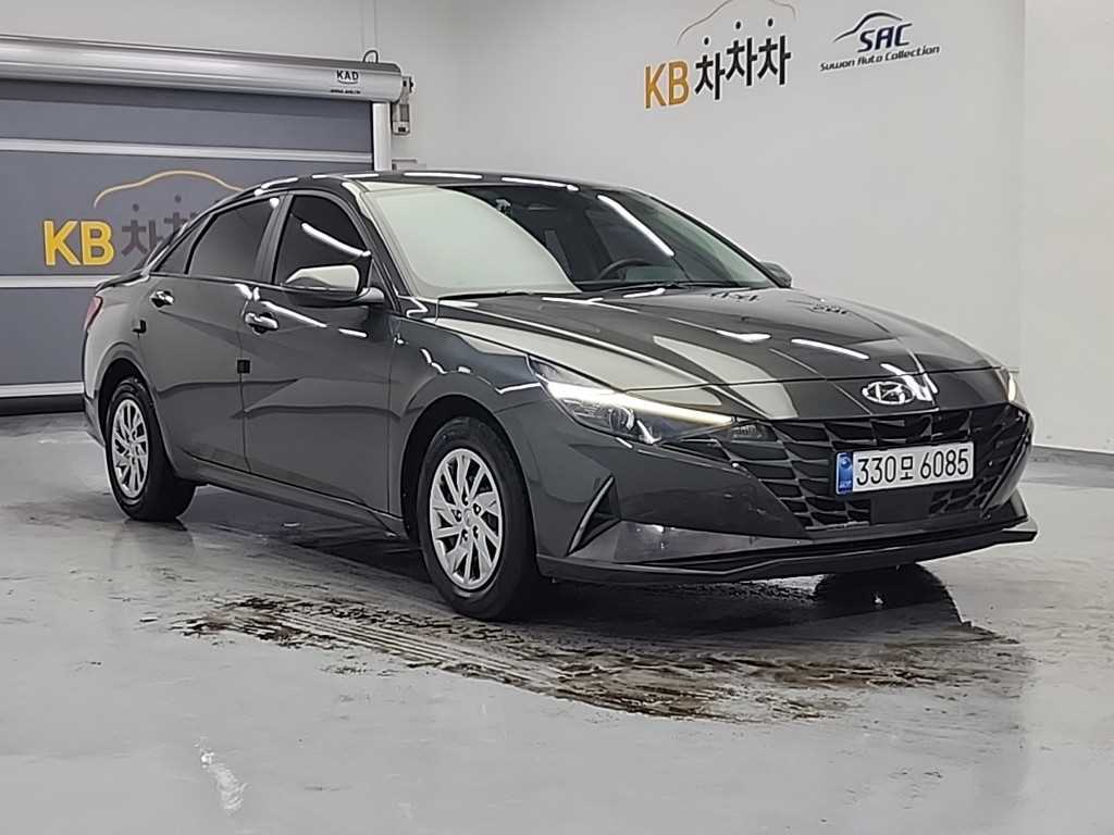 HYUNDAI Avante - Vista 4