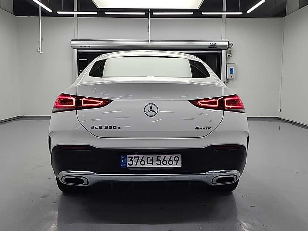 Mercedes Benz GLE Class - Vista 3